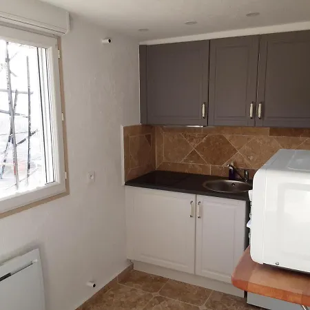 Au Calme Et Belle Terrasse Appartement