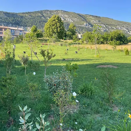 Appartamento Au Calme Et Belle Terrasse *