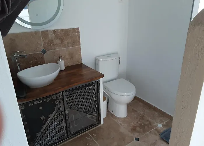 Apartment Au Calme Et Belle Terrasse