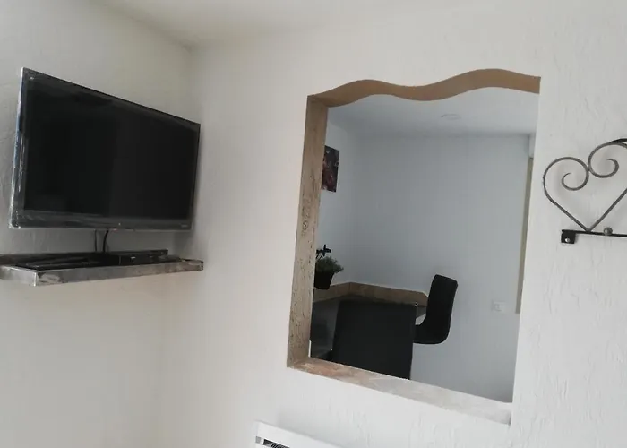 Au Calme Et Belle Terrasse