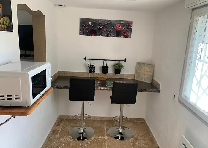 Apartment Au Calme Et Belle Terrasse Peyroules