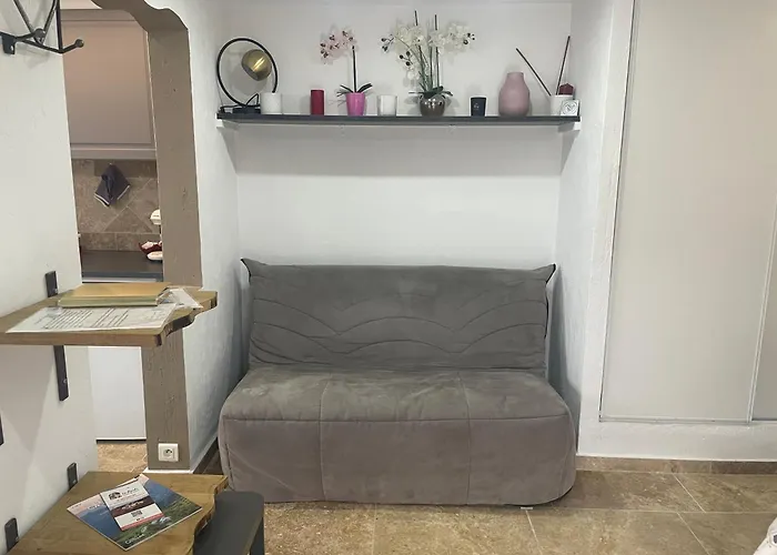 Apartment Au Calme Et Belle Terrasse